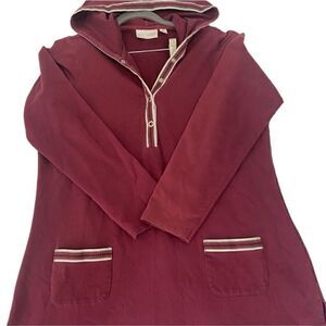 Sport Savvy women’s snap button burgundy jacket size small cream rivets size M​